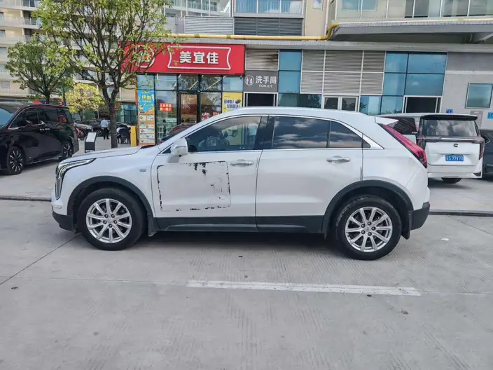 Cadillac XT4 2022 Model 28T 2WD Fashion Model