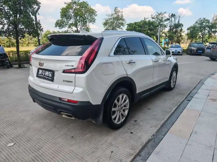Cadillac XT4 2022 Model 28T 2WD Fashion Model – фото 5