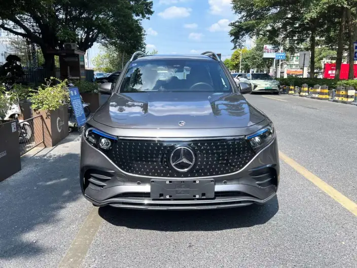 Mercedes-Benz EQB 2025 Model EQB 260