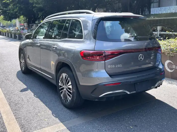 Mercedes-Benz EQB 2025 Model EQB 260