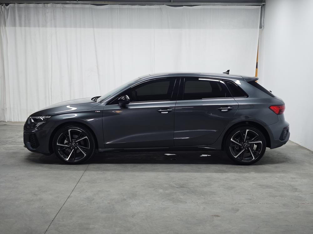 Audi A3 2022 Sportback 35 TFSI Stylish Sportback