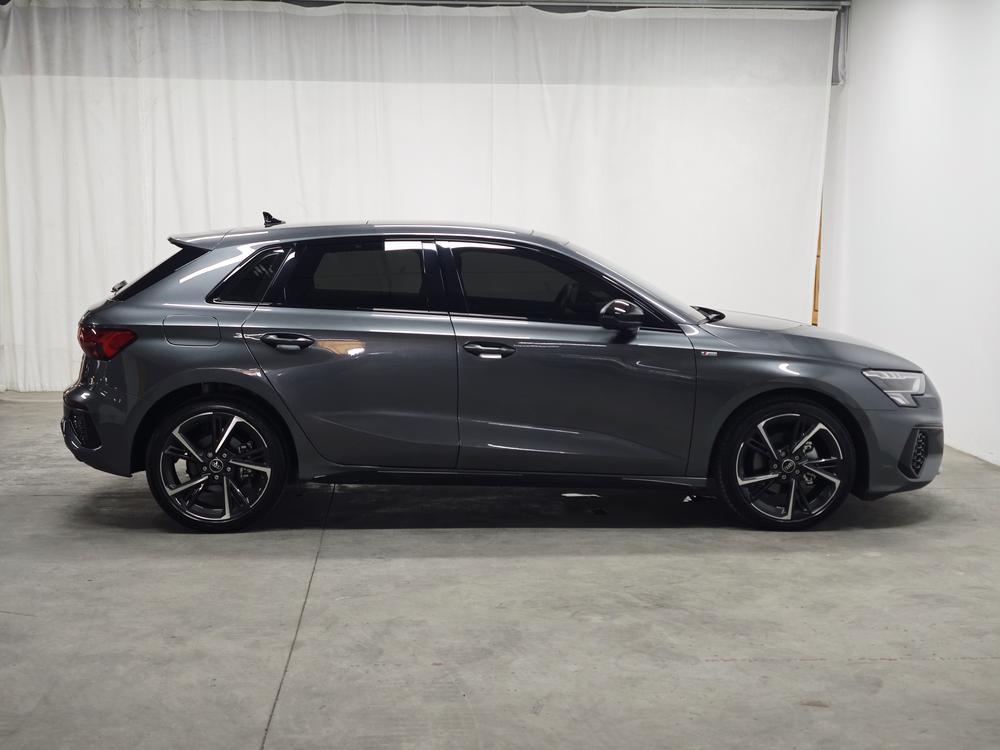 Audi A3 2022 Sportback 35 TFSI Stylish Sportback – фото 8