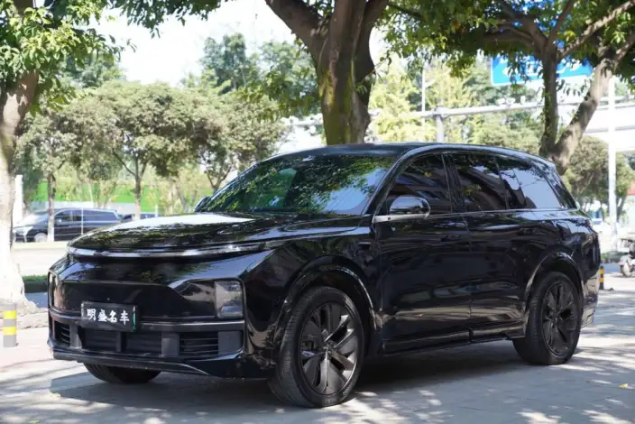 Li Auto L8 2023 Model Air Edition