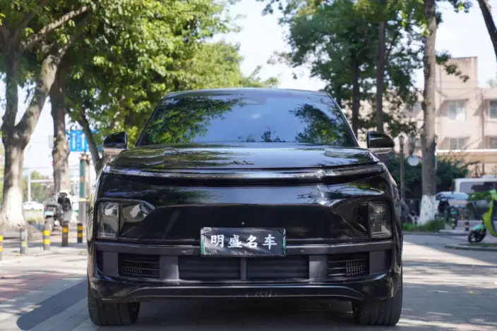 Li Auto L8 2023 Model Air Edition
