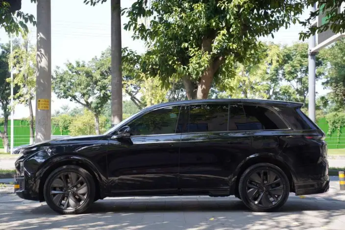 Li Auto L8 2023 Model Air Edition