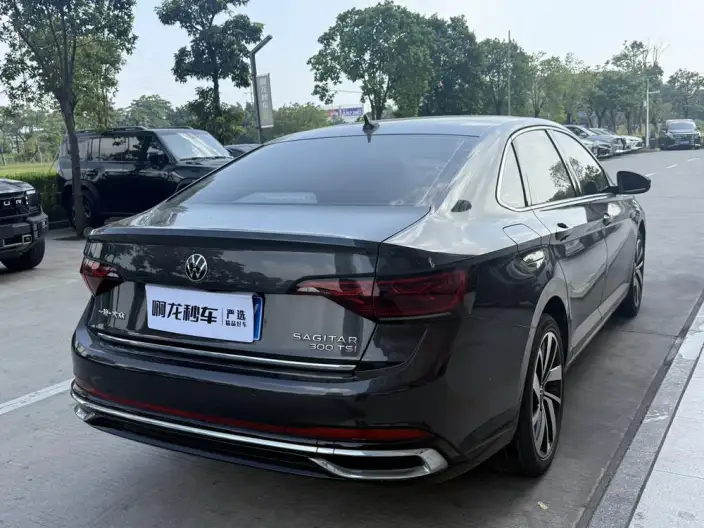 Volkswagen Sagitar 2023 Model 300TSI DSG Superior Edition – фото 5