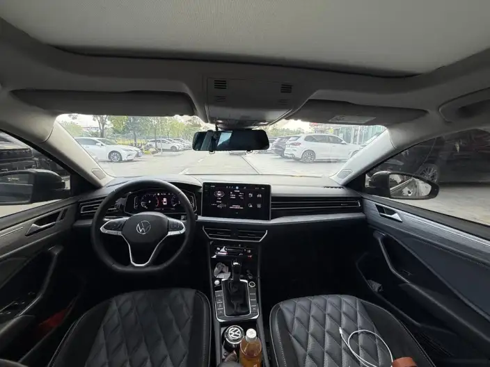 Volkswagen Sagitar 2023 Model 300TSI DSG Superior Edition – фото 6