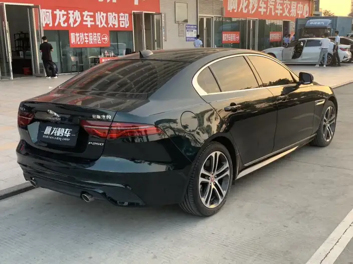 Jaguar XE L 2024 Model 2.0T 250PS R-DYNAMIC S Enterprising Sports Edition – фото 5