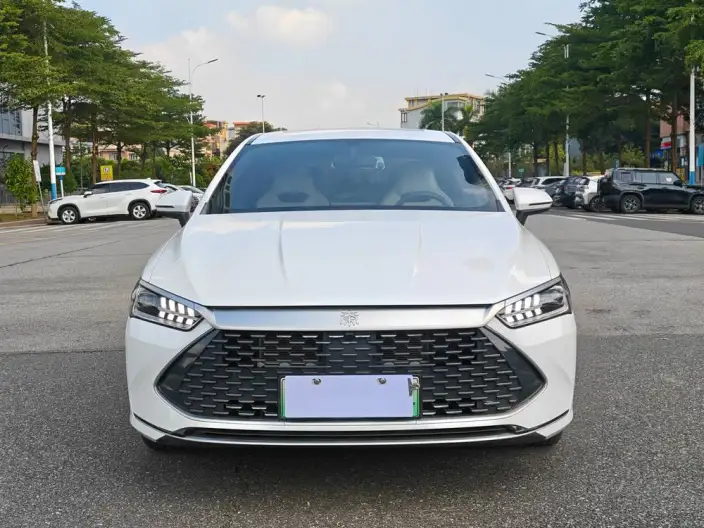 BYD Qin PLUS DM 2023 Model DM-i Champion Edition 120KM Leading Model