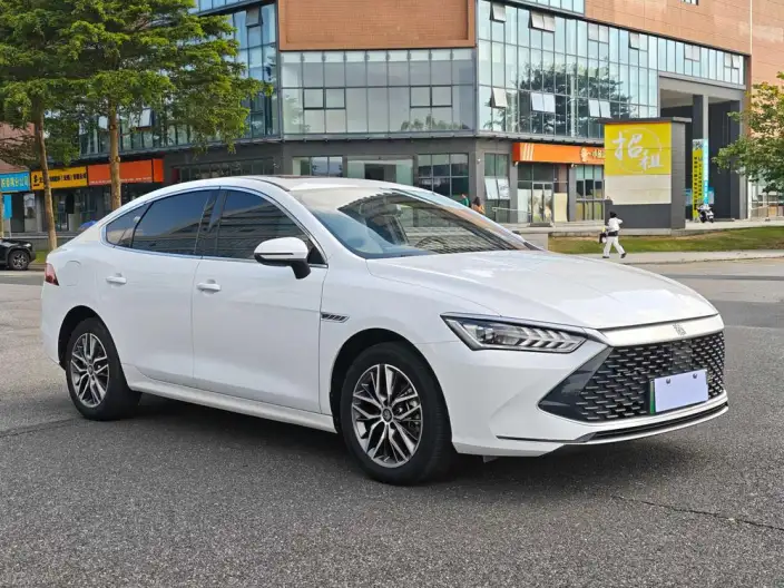 BYD Qin PLUS DM 2023 Model DM-i Champion Edition 120KM Leading Model