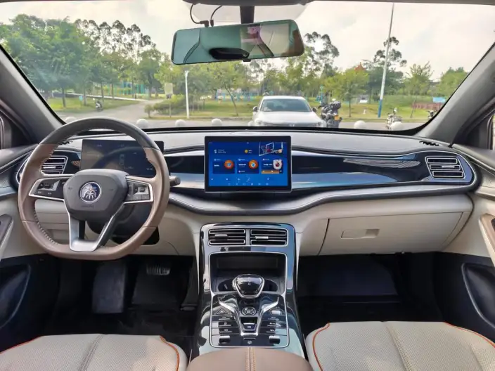 BYD Qin PLUS DM 2023 Model DM-i Champion Edition 120KM Leading Model – фото 7