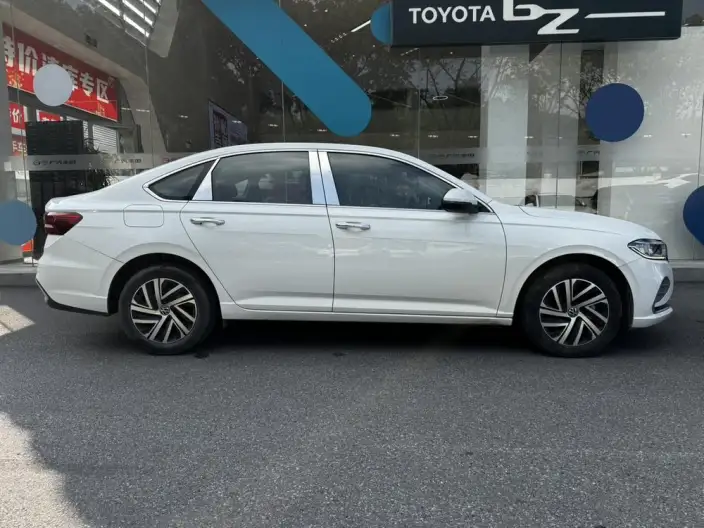Volkswagen Lavida 2023 Model 1.5L Automatic Manyi Edition – фото 6