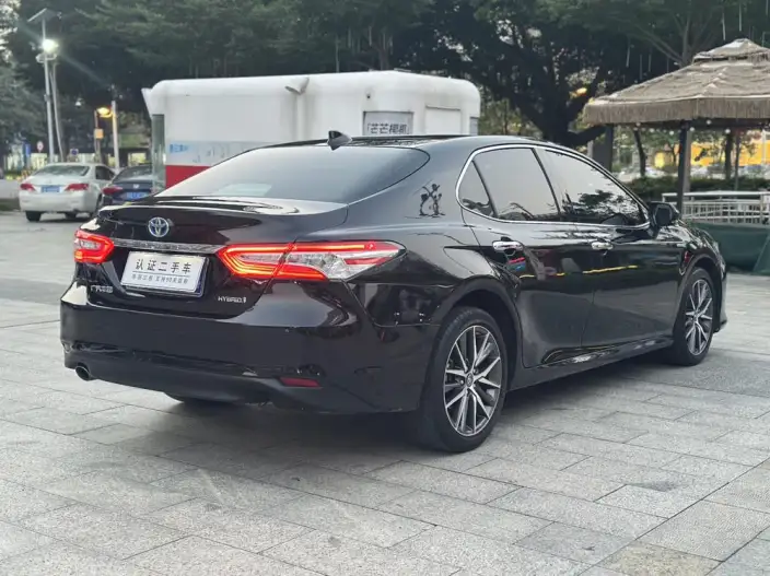 Toyota Camry 2021 Model Hybrid 2.5HG Deluxe Edition – фото 6