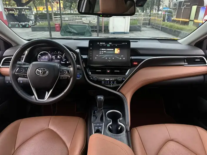 Toyota Camry 2021 Model Hybrid 2.5HG Deluxe Edition – фото 10