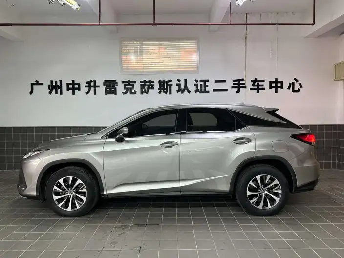 Lexus RX 2020 Model Facelift 300 2WD Comfort Edition
