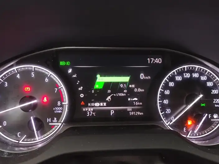 Venza 2022 Model 2.0L CVT 2WD Premium Edition – фото 7