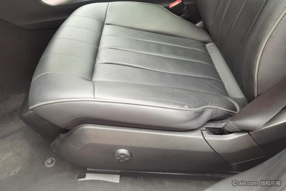 Mercedes-Benz E-Class 2015 Facelift E 200 L – фото 18