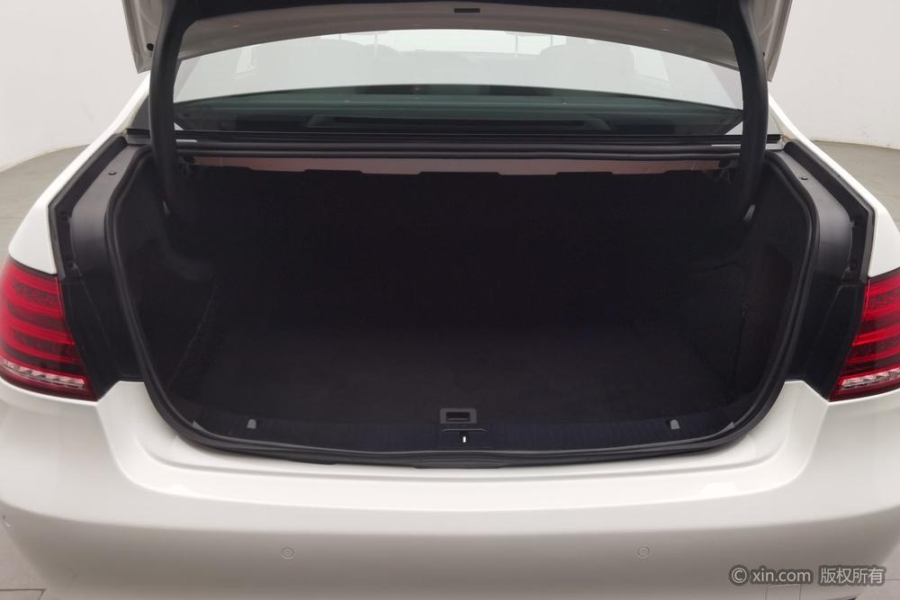 Mercedes-Benz E-Class 2015 Facelift E 200 L – фото 24