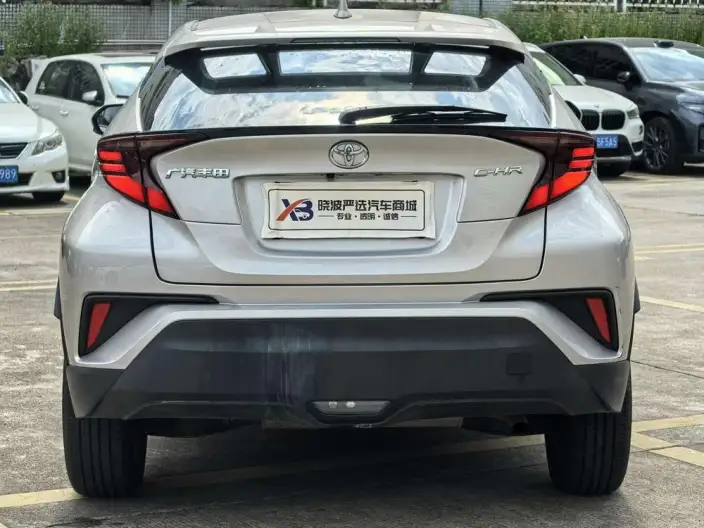 Toyota C-HR 2023 Model 2.0L Deluxe Edition – фото 4