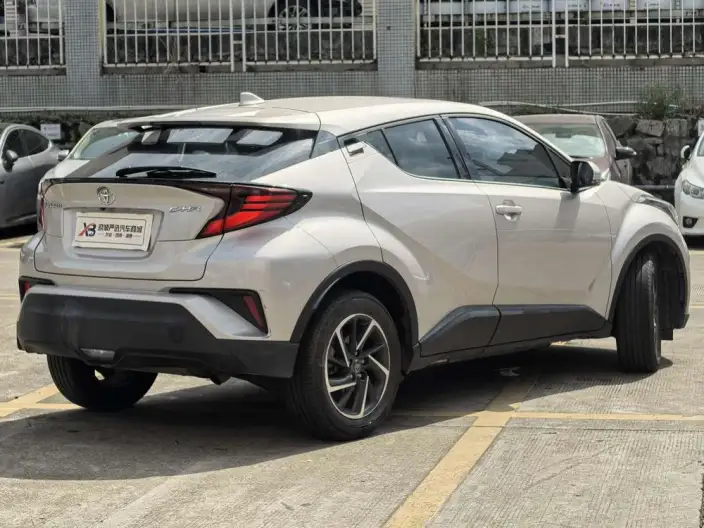 Toyota C-HR 2023 Model 2.0L Deluxe Edition – фото 5