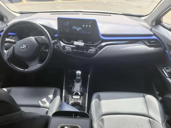 Toyota C-HR 2023 Model 2.0L Deluxe Edition – фото 10