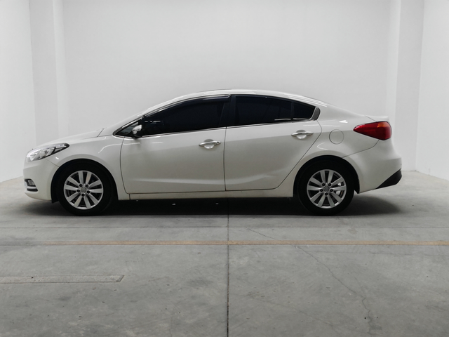 Kia K3 2015 1.6L Auto GLS – фото 4
