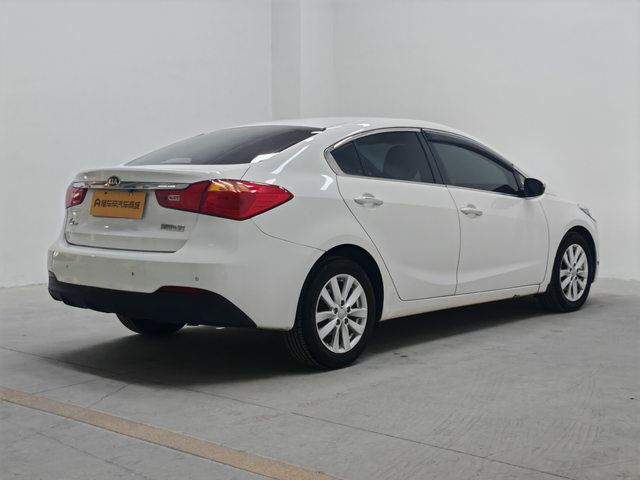 Kia K3 2015 1.6L Auto GLS – фото 7