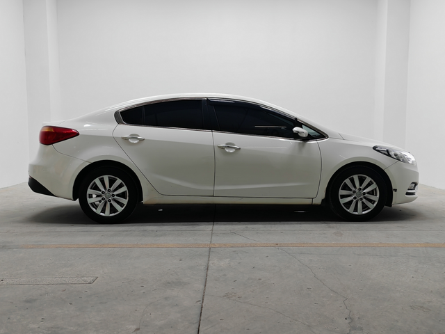 Kia K3 2015 1.6L Auto GLS – фото 8