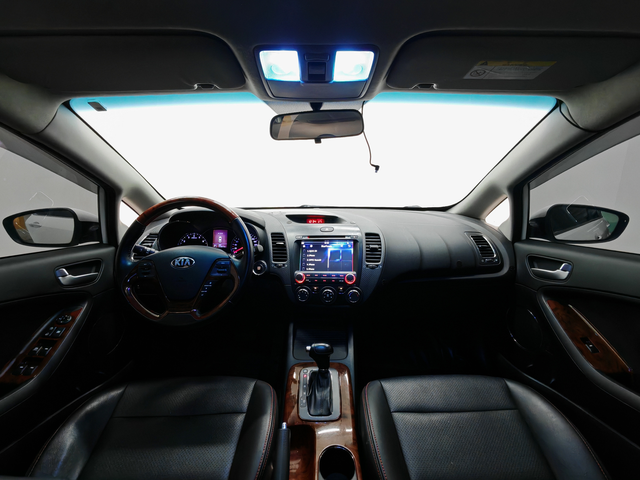 Kia K3 2015 1.6L Auto GLS – фото 14