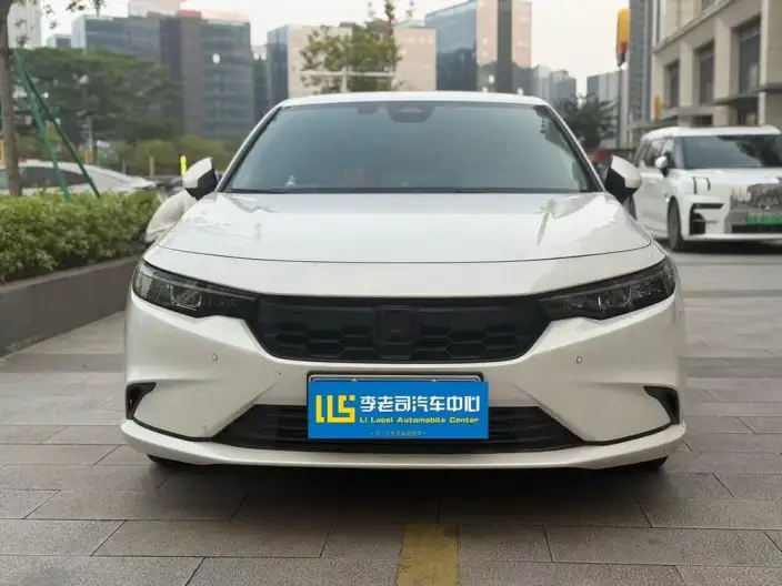 Model Ge 2023 Model 240TURBO CVT Leading version