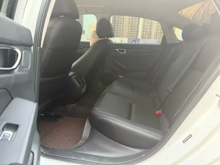 Model Ge 2023 Model 240TURBO CVT Leading version – фото 9