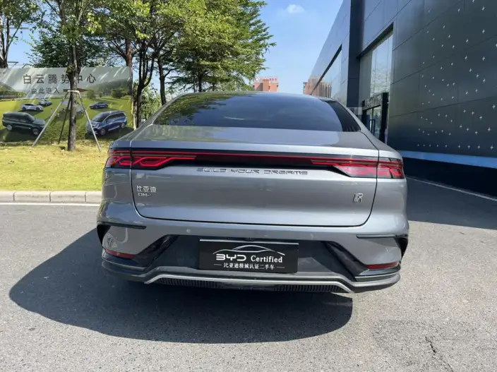 BYD Han DM 2024 Model DM-i Honor Edition 121KM Zunrong Model – фото 6