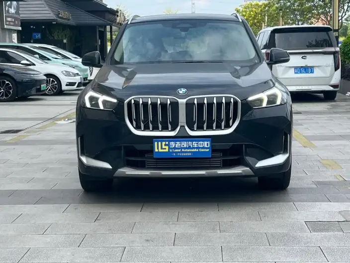 BMW X1 2026 Model sDrive25Li X Design Set – фото 2