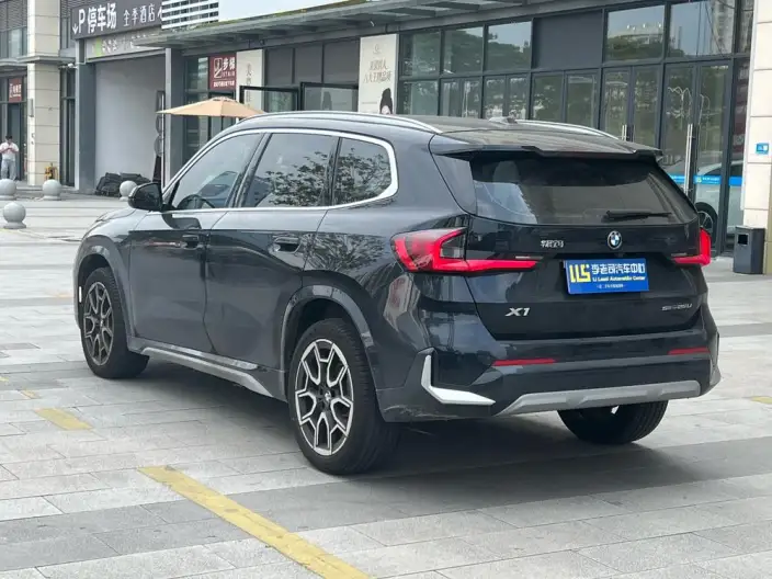 BMW X1 2026 Model sDrive25Li X Design Set – фото 5