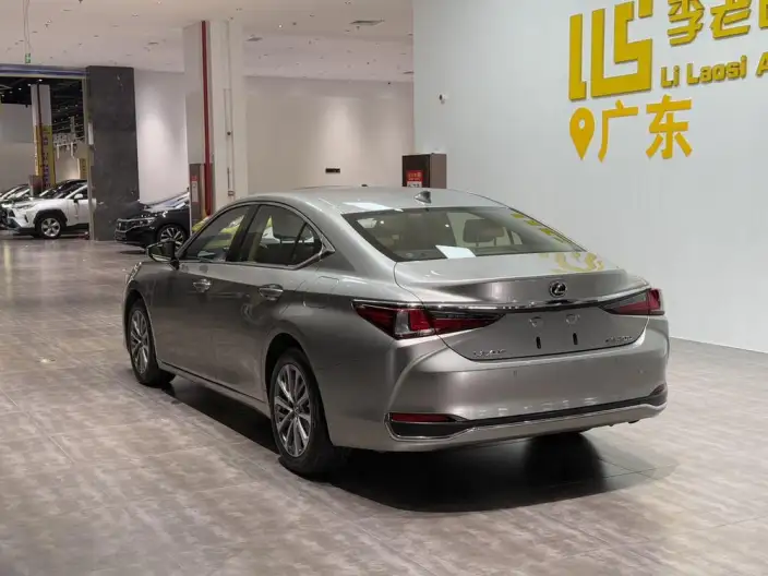 Lexus ES 2022 Model 200 Superior Edition – фото 5