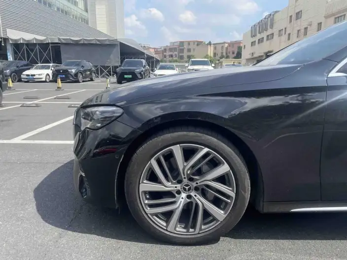 Mercedes-Benz E-Class 2024 Model E 300 L Fashion Model sedan – фото 9
