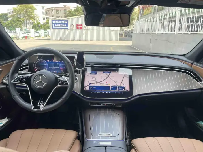 Mercedes-Benz E-Class 2024 Model E 300 L Fashion Model sedan – фото 10