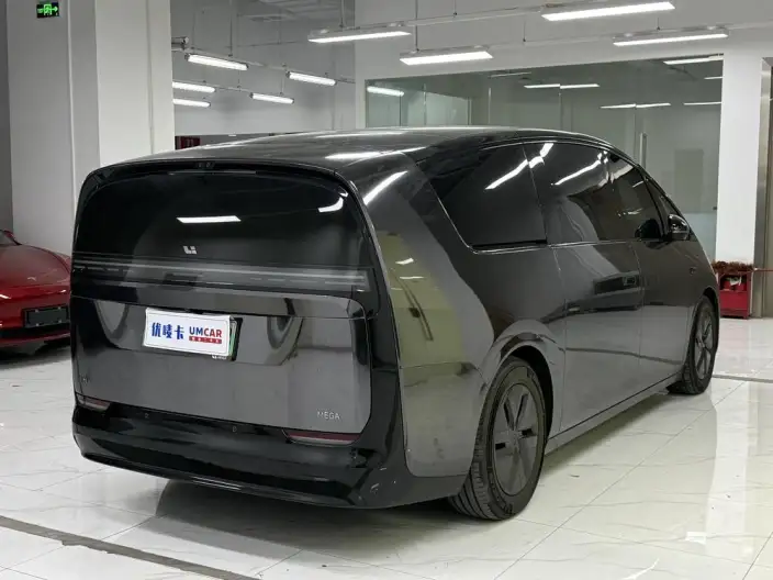 Li Auto MEGA 2024 Model Ultra Edition – фото 4