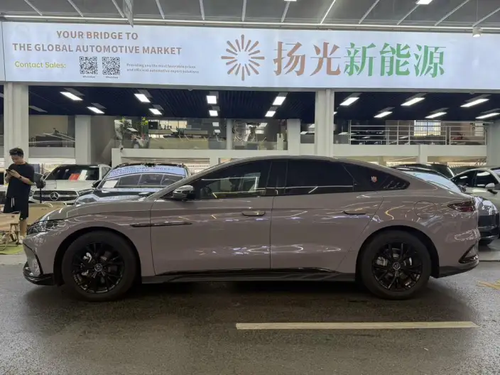 BYD Han DM 2025 Model DM-i 125KM Comfort Model