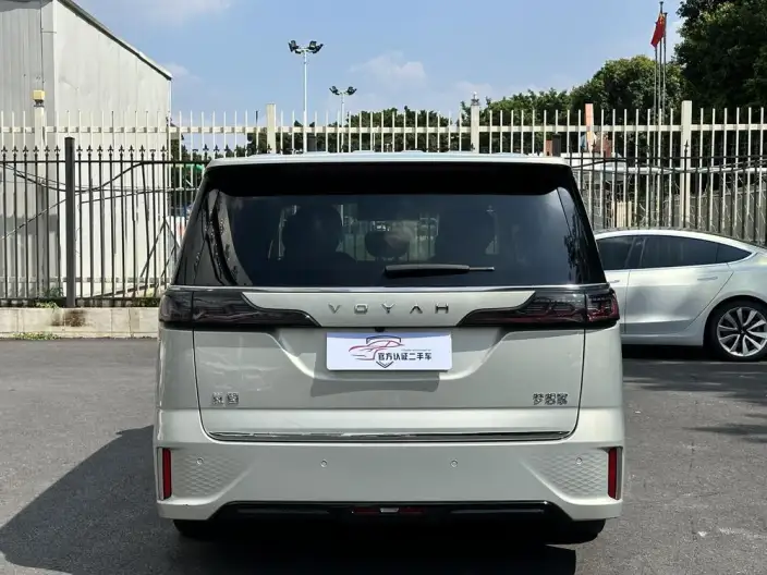 VOYAH Dreamer PHEV 2024 Model Ultra-long Endurance Ultimate Edition – фото 5