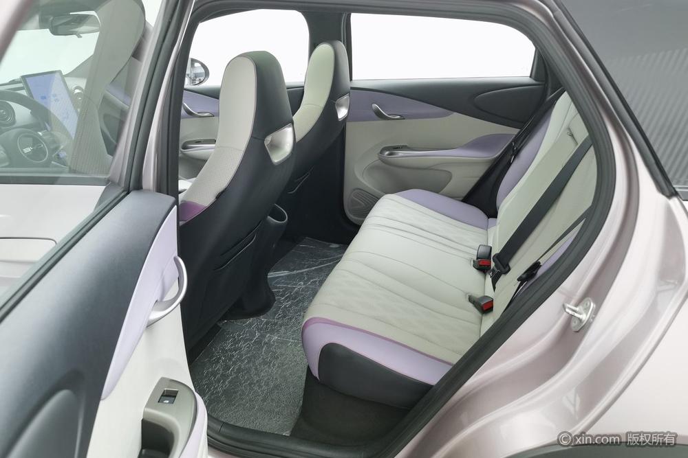 BYD Qin L DM 2024 DM-i 120KM Beyond Раздел 2023 Knight Edition – фото 20