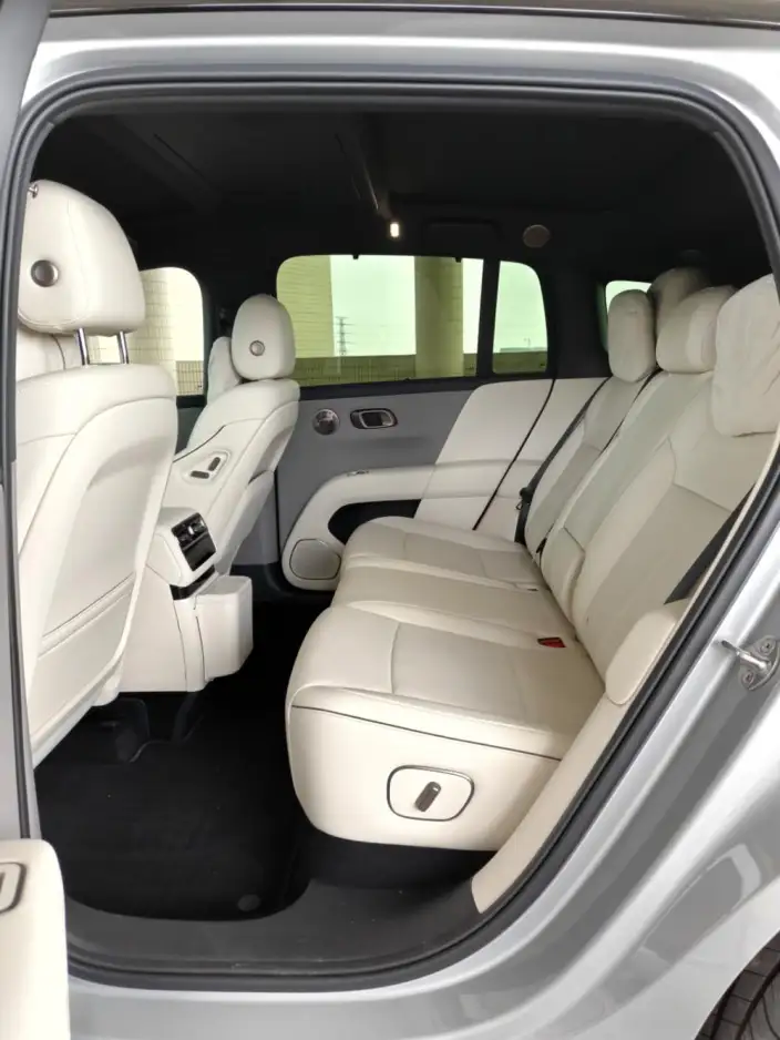 Li Auto i6 2025 Model 2WD Standard Edition – фото 9