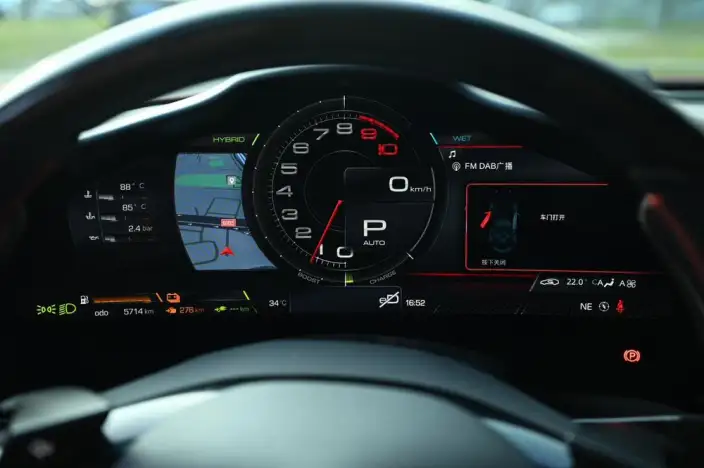 Ferrari 296 2021 Model 3.0T V6 GTB – фото 10