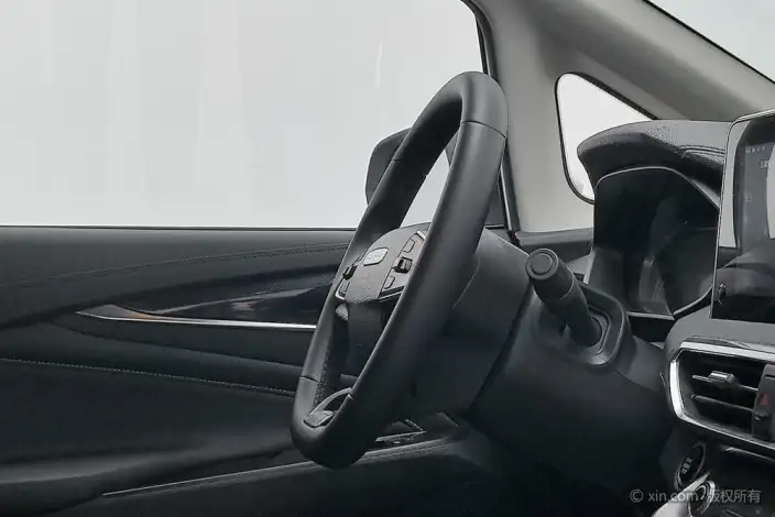 Maxus Dajia 5 Plug-in 2024 Model Exclusive Edition – фото 9