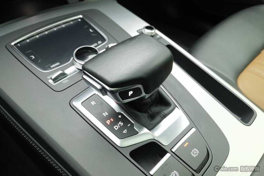 Audi Q5L 2020 Facelift 40 TFSI Prestige Style – фото 16
