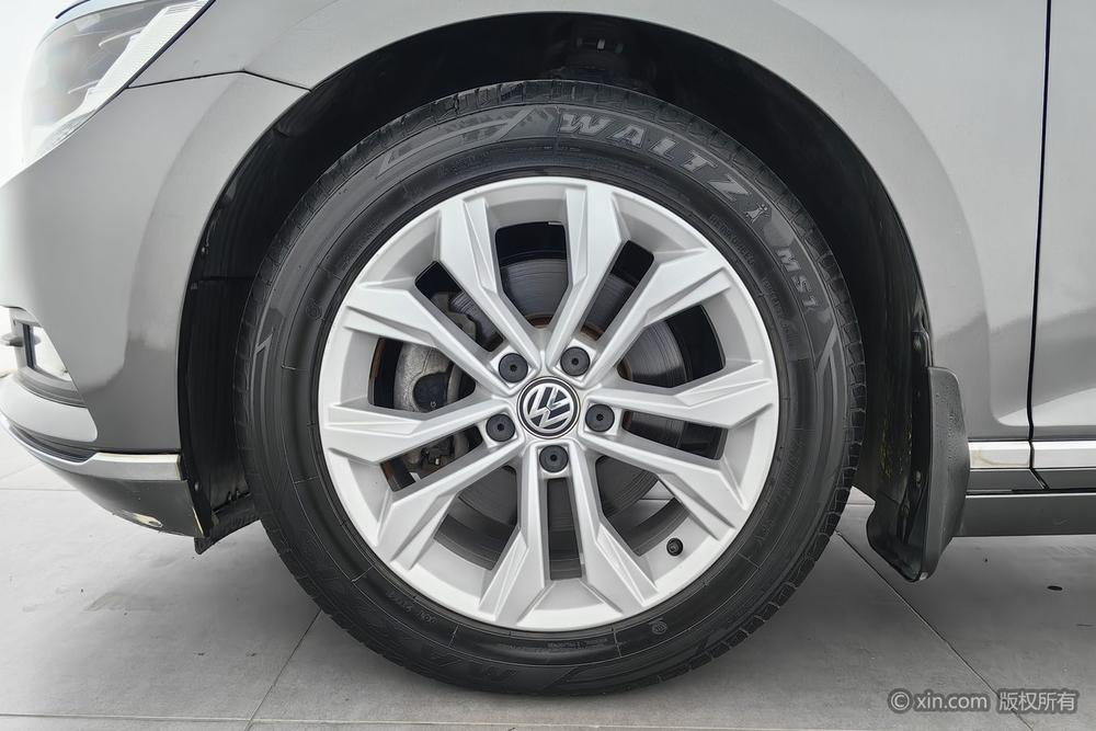 Volkswagen Magotan 2017 330TSI DSG Luxury – фото 8