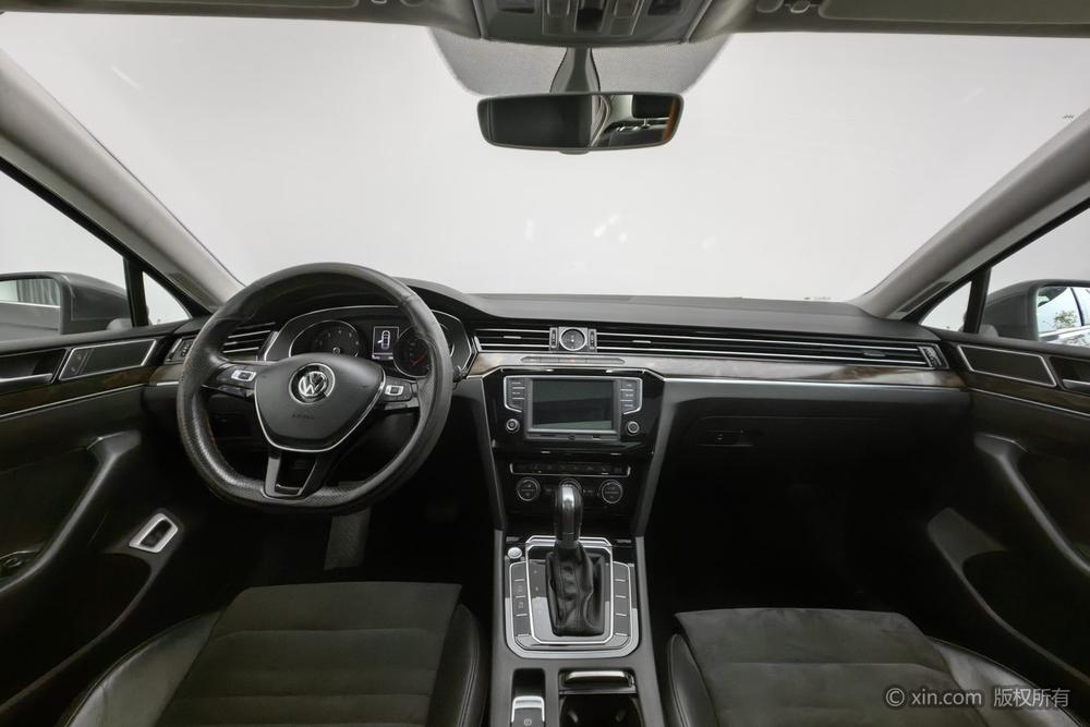Volkswagen Magotan 2017 330TSI DSG Luxury – фото 12
