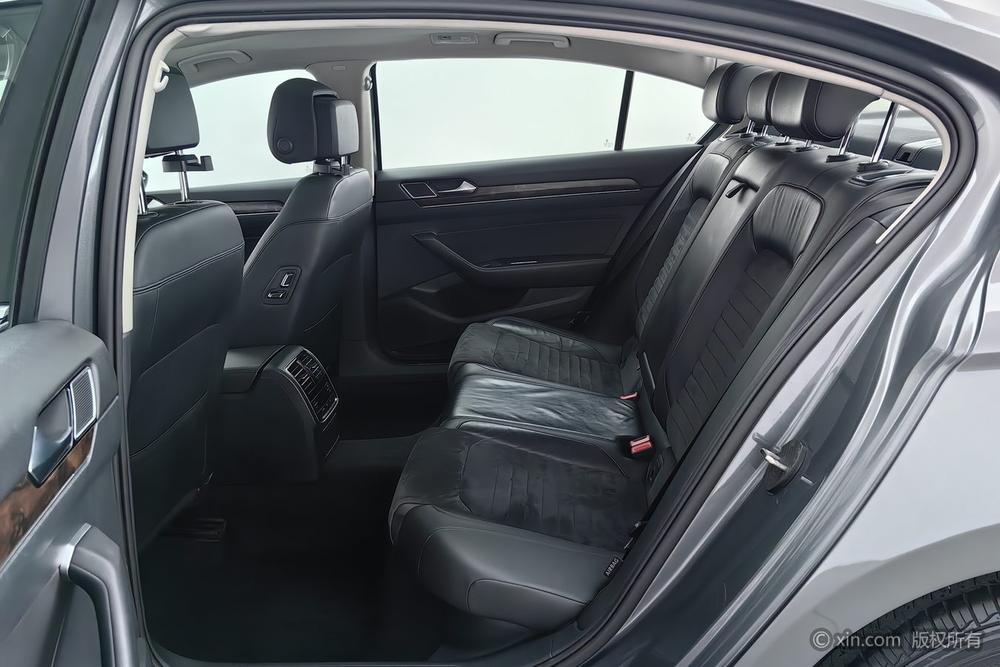Volkswagen Magotan 2017 330TSI DSG Luxury – фото 19