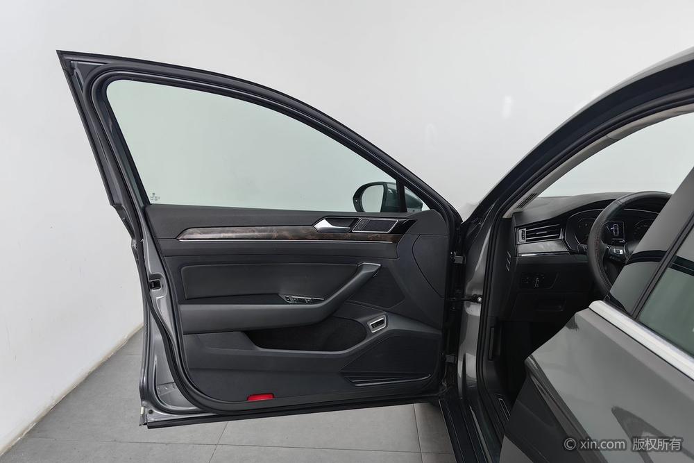 Volkswagen Magotan 2017 330TSI DSG Luxury – фото 21