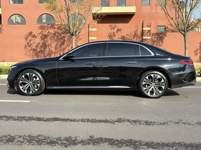 Mercedes-Benz E-Class 2024 Model E 300 L Fashion Model Sports sedan – фото 4